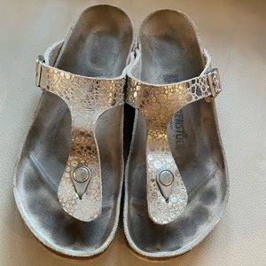 Birkenstocks size 9